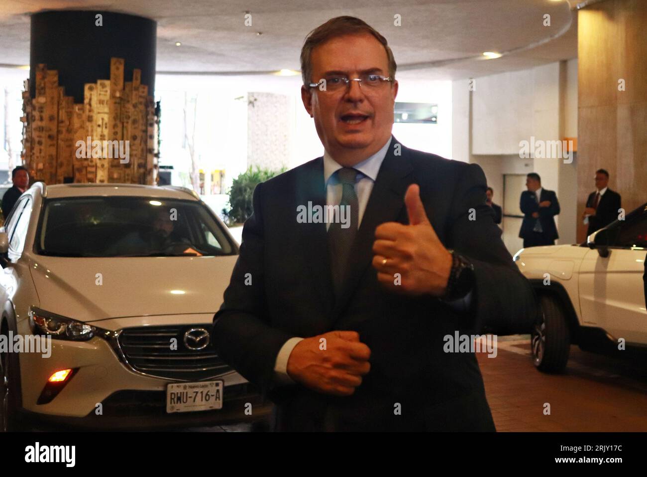 23 août 2023 à Mexico, Mexique, l'aspirant à la coordination de la défense de la transformation ; Marcelo Ebrard Casaubon, prend la parole lors d'une réunion pour ''l'unité, le renforcement du syndicalisme et le dialogue pour le développement du pays'' avec les organisations syndicales. Le 23 août 2023. À Mexico. (Image de crédit : © Carlos Santiago/eyepix via ZUMA Press Wire) USAGE ÉDITORIAL SEULEMENT! Non destiné à UN USAGE commercial ! Banque D'Images 23 août 2023 à Mexico, Mexique, l'aspirant à la coordination de la défense de la transformation ; Marcelo Ebrard Casaubon, prend la parole lors d'une réunion pour ''l'unité, le renforcement du syndicalisme et le dialogue pour le développement du pays'' avec les organisations syndicales. Le 23 août 2023. À Mexico. (Image de crédit : © Carlos Santiago/eyepix via ZUMA Press Wire) USAGE ÉDITORIAL SEULEMENT! Non destiné à UN USAGE commercial ! Banque D'Images