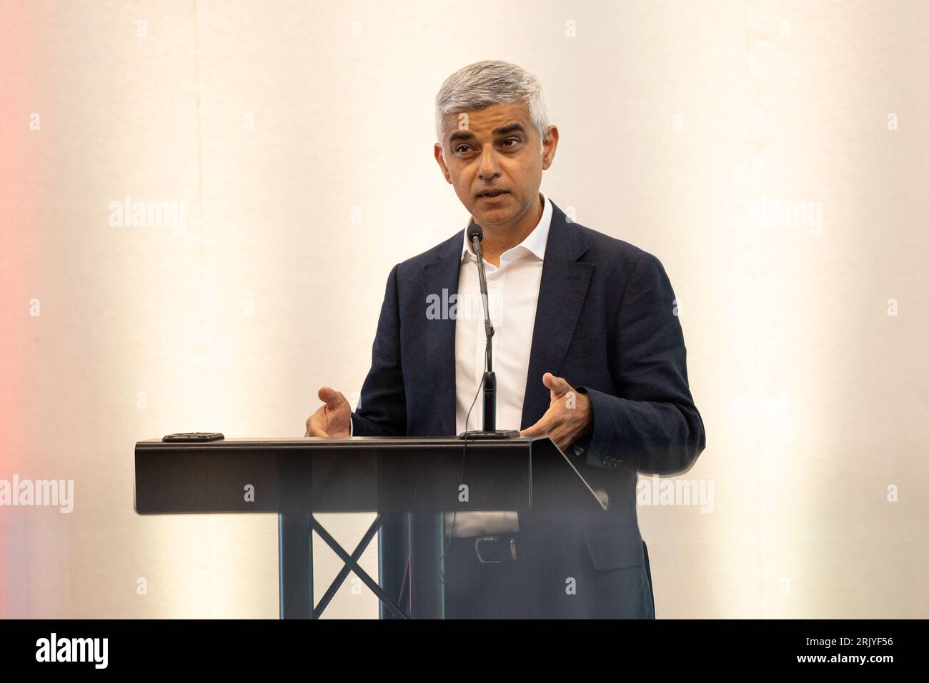 Londres, Royaume-Uni. 23 août 2023. Sadiq Khan assiste à la cérémonie de la Journée UNESCO de commémoration de la traite transatlantique des esclaves et de son abolition à l'Hôtel de ville de Londres. Crédit : SOPA Images Limited/Alamy Live News Banque D'Images