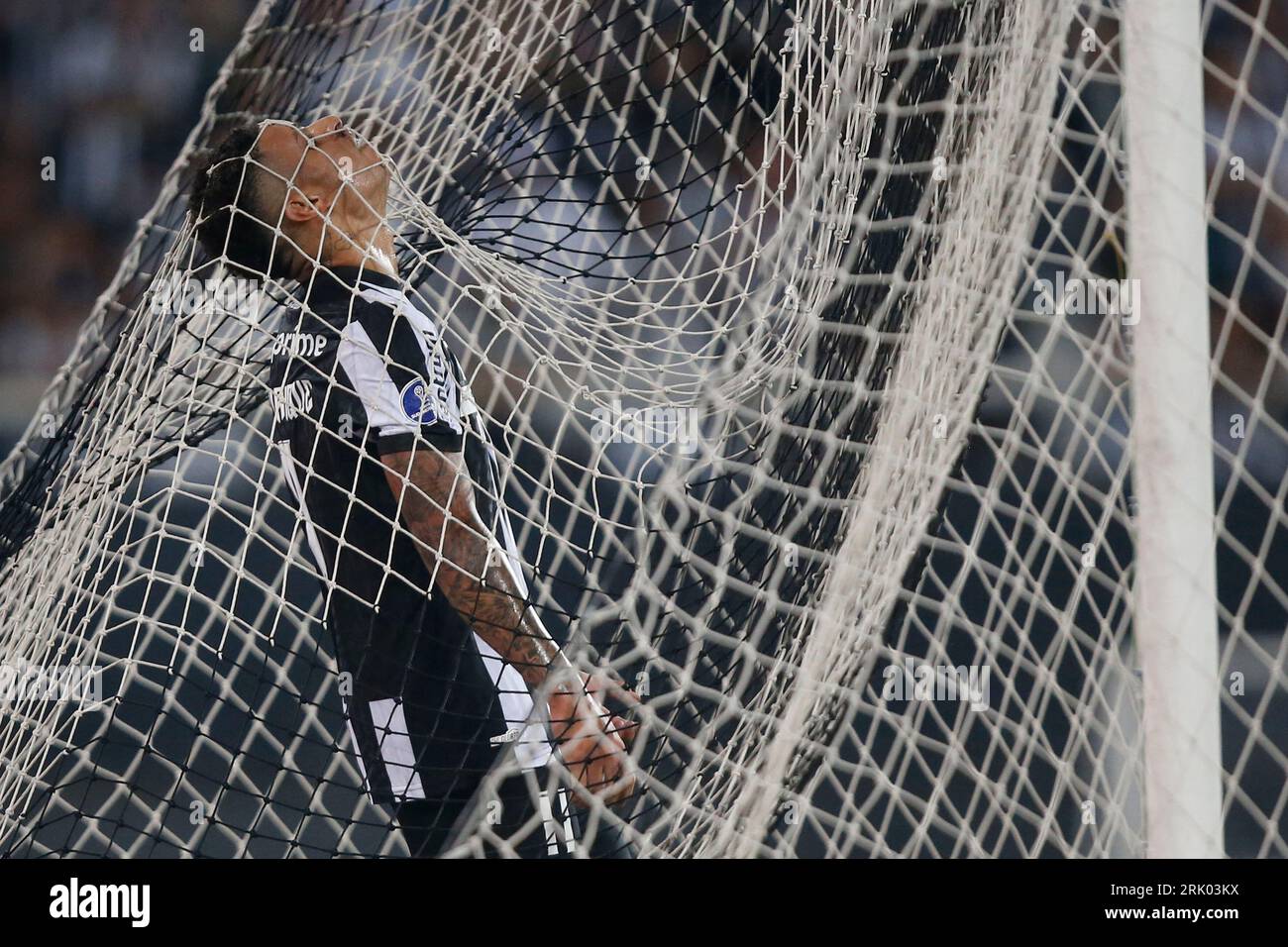 Rio de Janeiro, Brésil. 23 août 2023. Luis Henrique de Botafogo, lors du match entre Botafogo et Defensa y Justicia pour la 1e manche des quarts de finale de la Copa Conmebol Sudamericana 2023, au stade Nilton Santos, à Rio de Janeiro, Brésil, le 23 août. Photo : Satiro Sodre/DiaEsportivo/Alamy Live News crédit : DiaEsportivo/Alamy Live News Banque D'Images