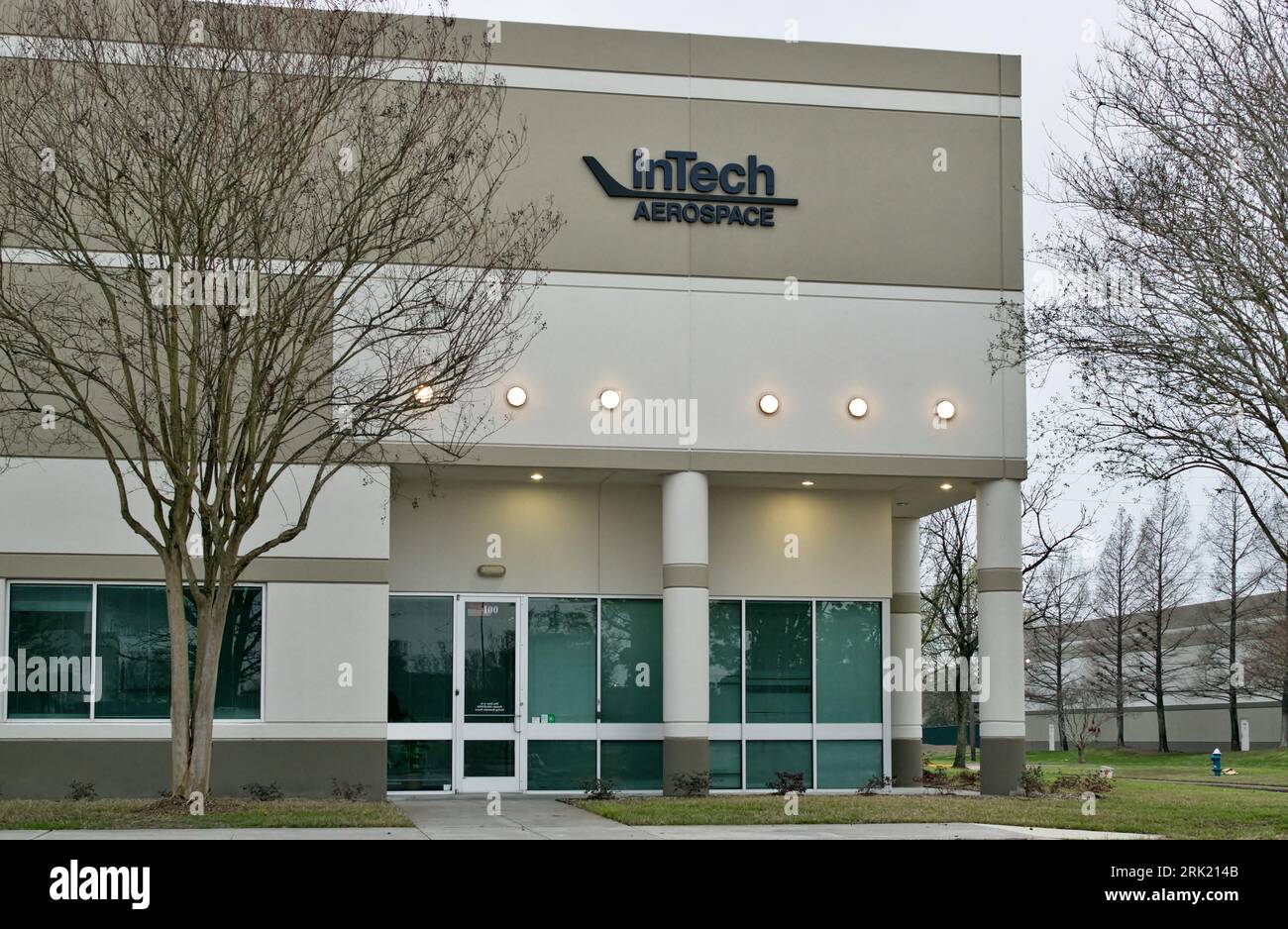 Houston, Texas USA 12-05-2021, INTECH Aerospace extérieur de l'immeuble de bureaux à Houston, TX. Entreprise d'entretien et de réparation d'intérieurs d'aéronefs commerciaux. Banque D'Images