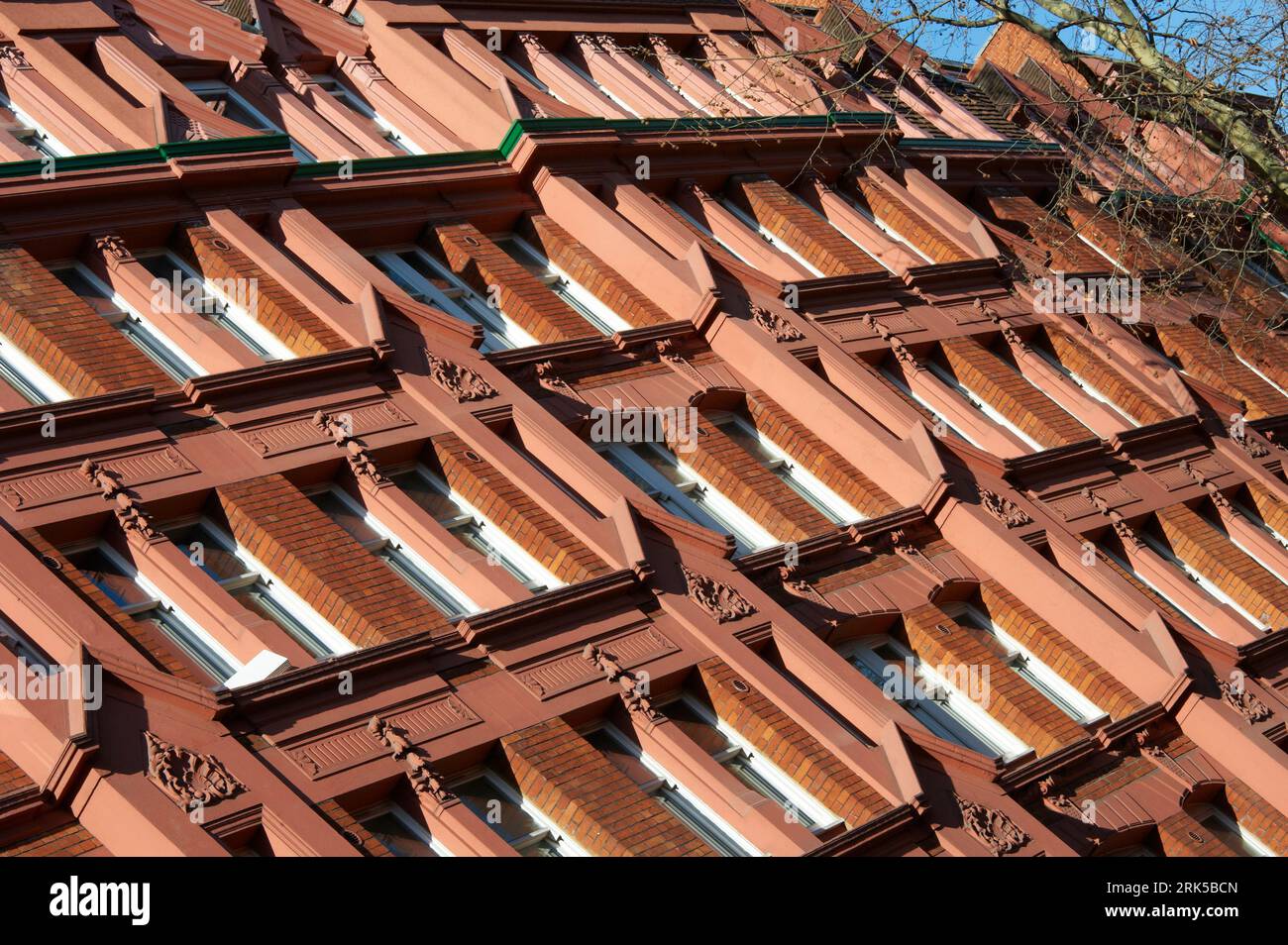 Edwardian Appartement immeuble sur Rosebery Avenue, scène de rue de Londres autour de Farringdon, nord de Londres, Royaume-Uni Banque D'Images