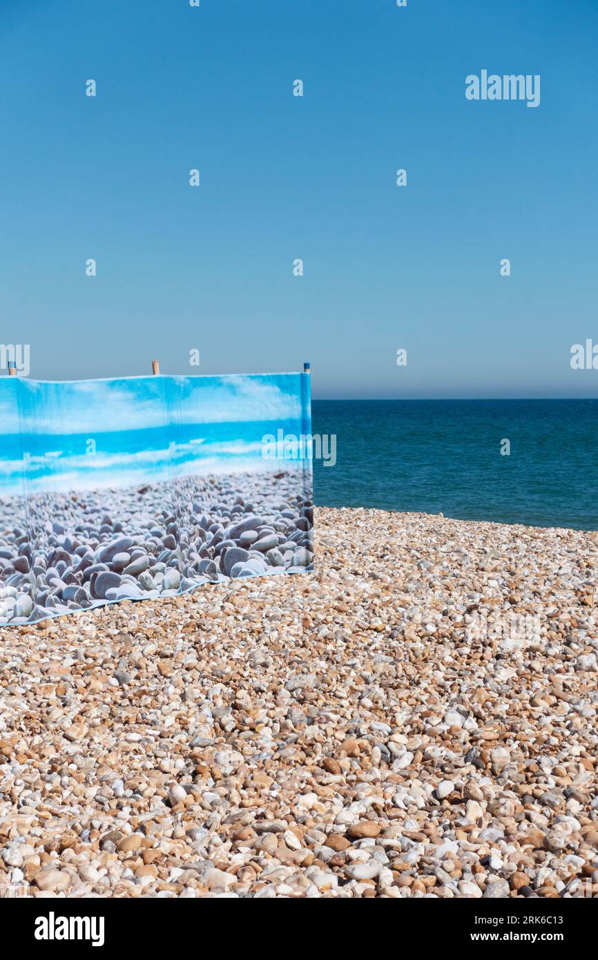 Pause vent sur la plage de Bognor Regis Banque D'Images