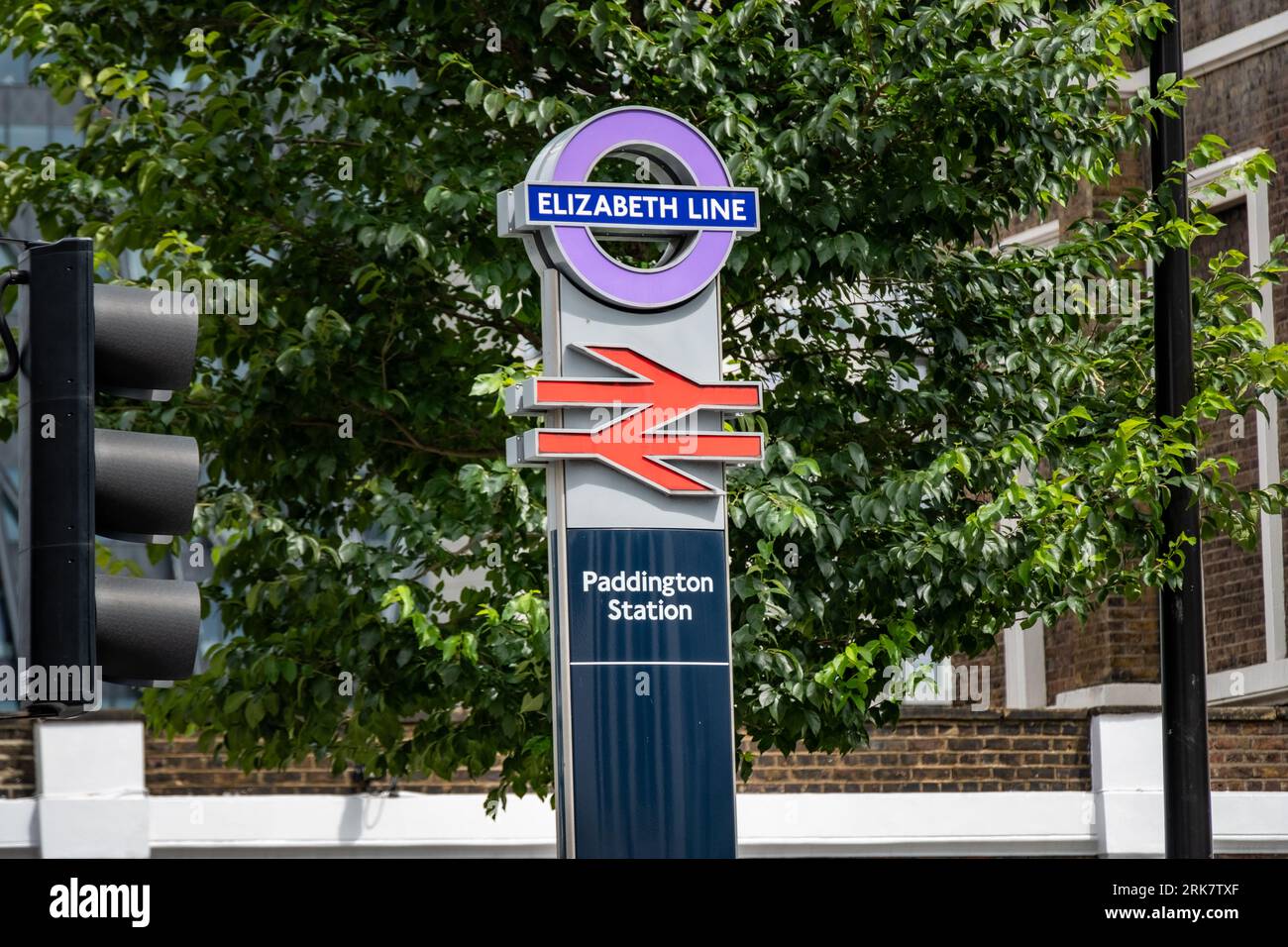 LONDRES - 18 JUILLET 2023 : gare de Paddington, terminus ferroviaire majeur de Londres Banque D'Images