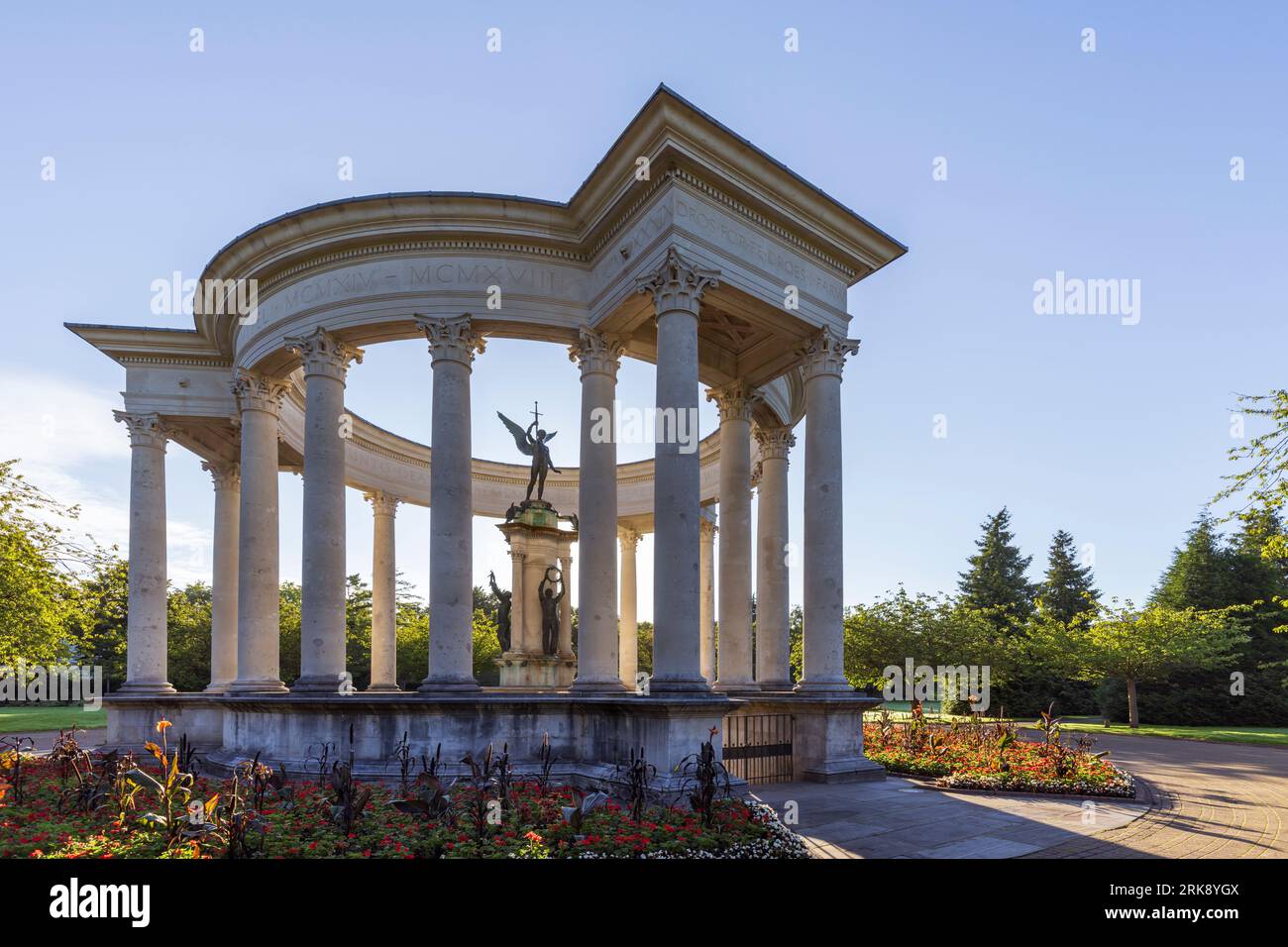 Welsh National War Memorial Statue, Alexandra Gardens, Cathays Park, Cardiff, Pays de Galles, Royaume-Uni Banque D'Images