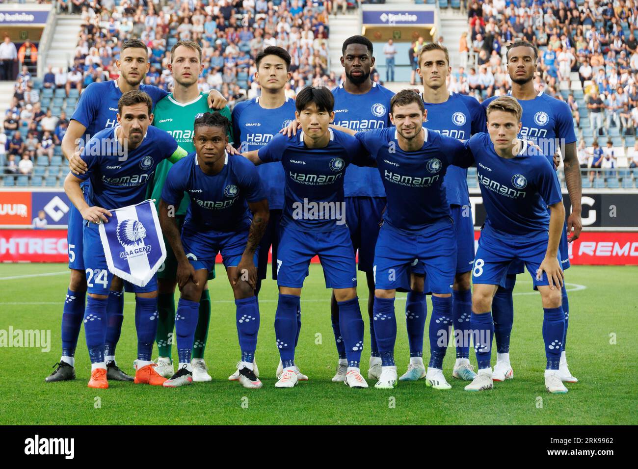 Gand, Belgique. 24 août 2023. Les joueurs de Gand photographiés avant un match de football entre la Belge KAA Gent et l'APOEL chypriote FC Nicosie, jeudi 24 août 2023 à Gand, première étape des play-offs de la compétition UEFA Europa Conference League. BELGA PHOTO KURT DESPLENTER crédit : Belga News Agency/Alamy Live News Banque D'Images