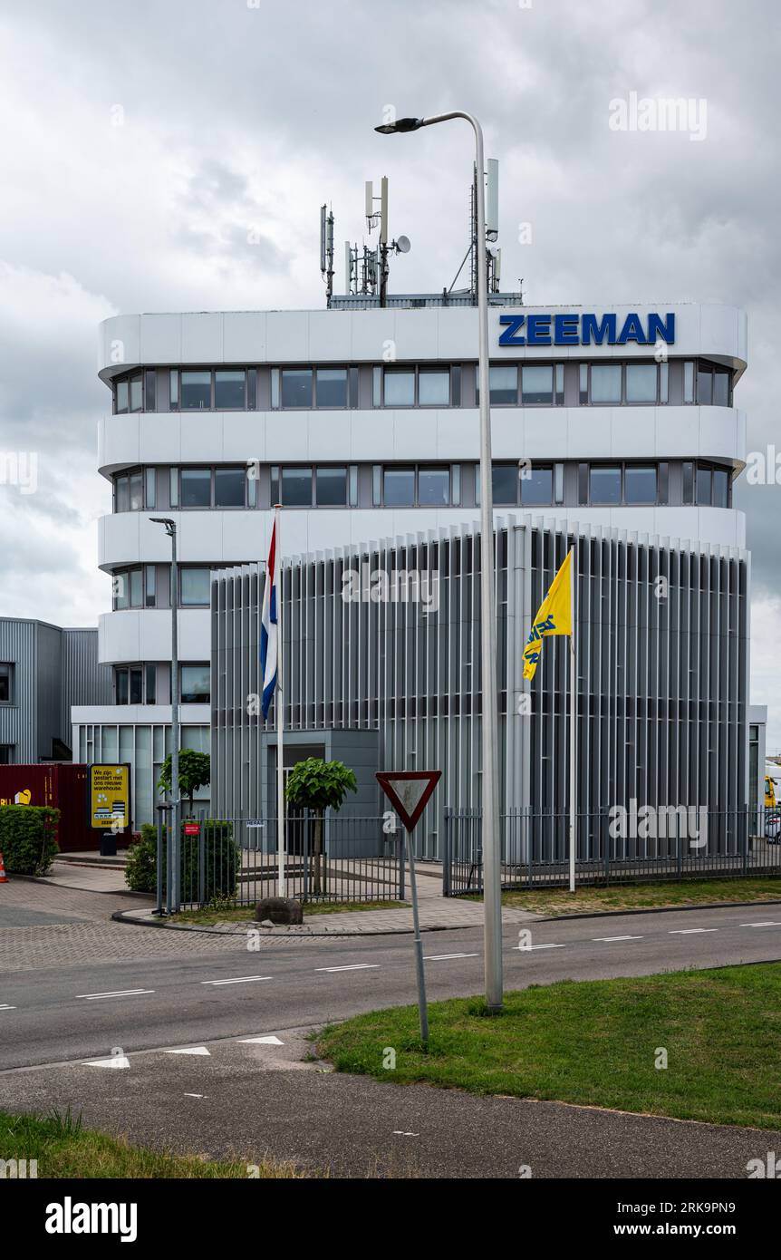 Alphen aan den Rijn, Hollande, pays-Bas, 10 juillet 2023 - Siège de l'entreprise textile Zeeman Banque D'Images