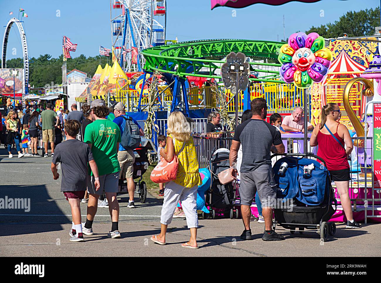 Fairgoers à la foire Marshfield. Marshfield, Massachusetts, États-Unis Banque D'Images