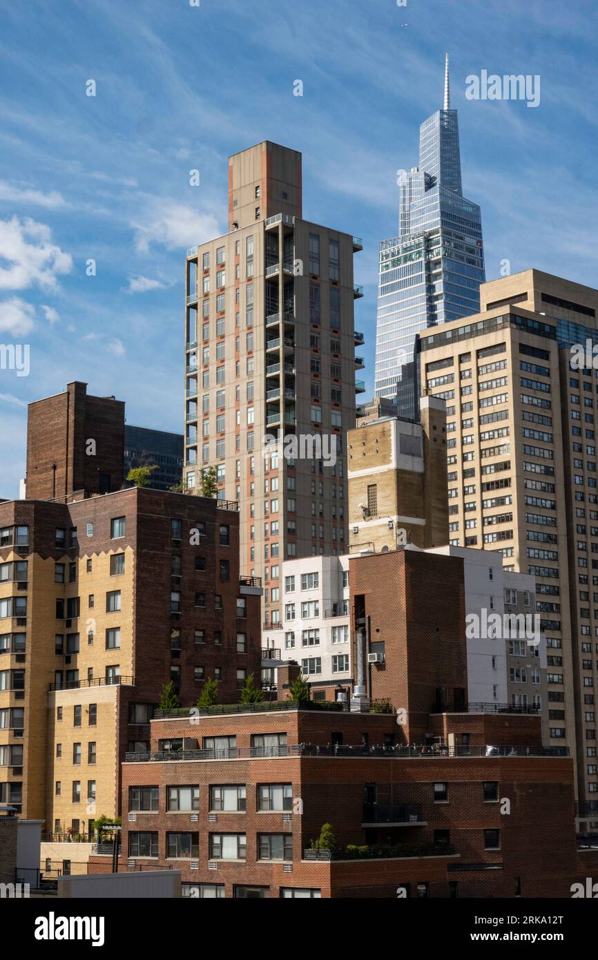 Immeubles de bureaux et appartements , 2023, Midtown Manhattan, NYC, États-Unis Banque D'Images