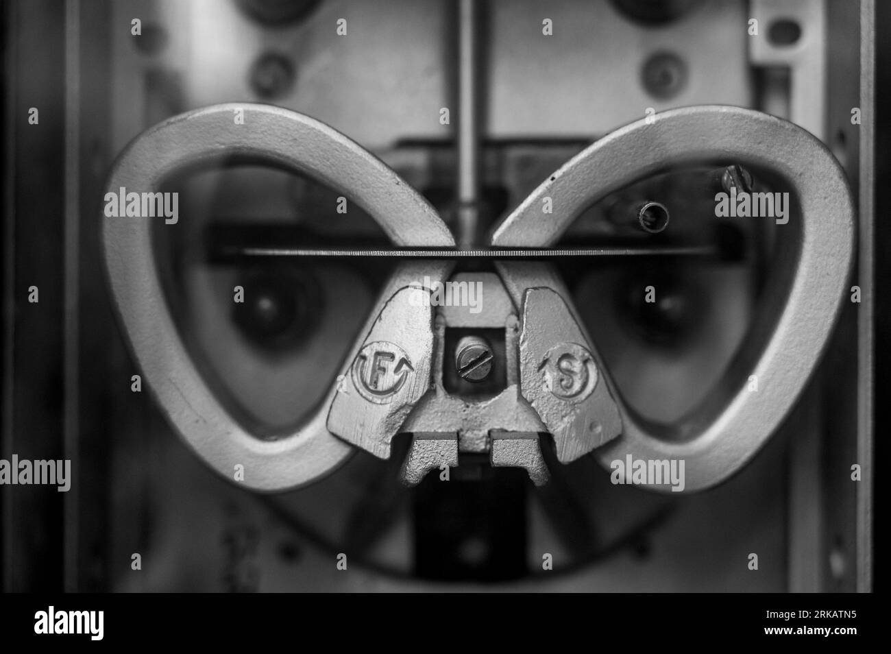 Prise de vue détaillée dans un bâtiment industriel abandonné Banque D'Images