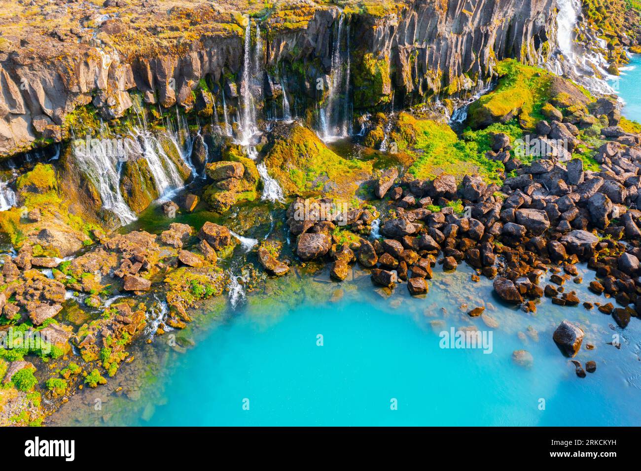 Cascades et eaux glaciaires, hautes terres islandaises, Islande Banque D'Images