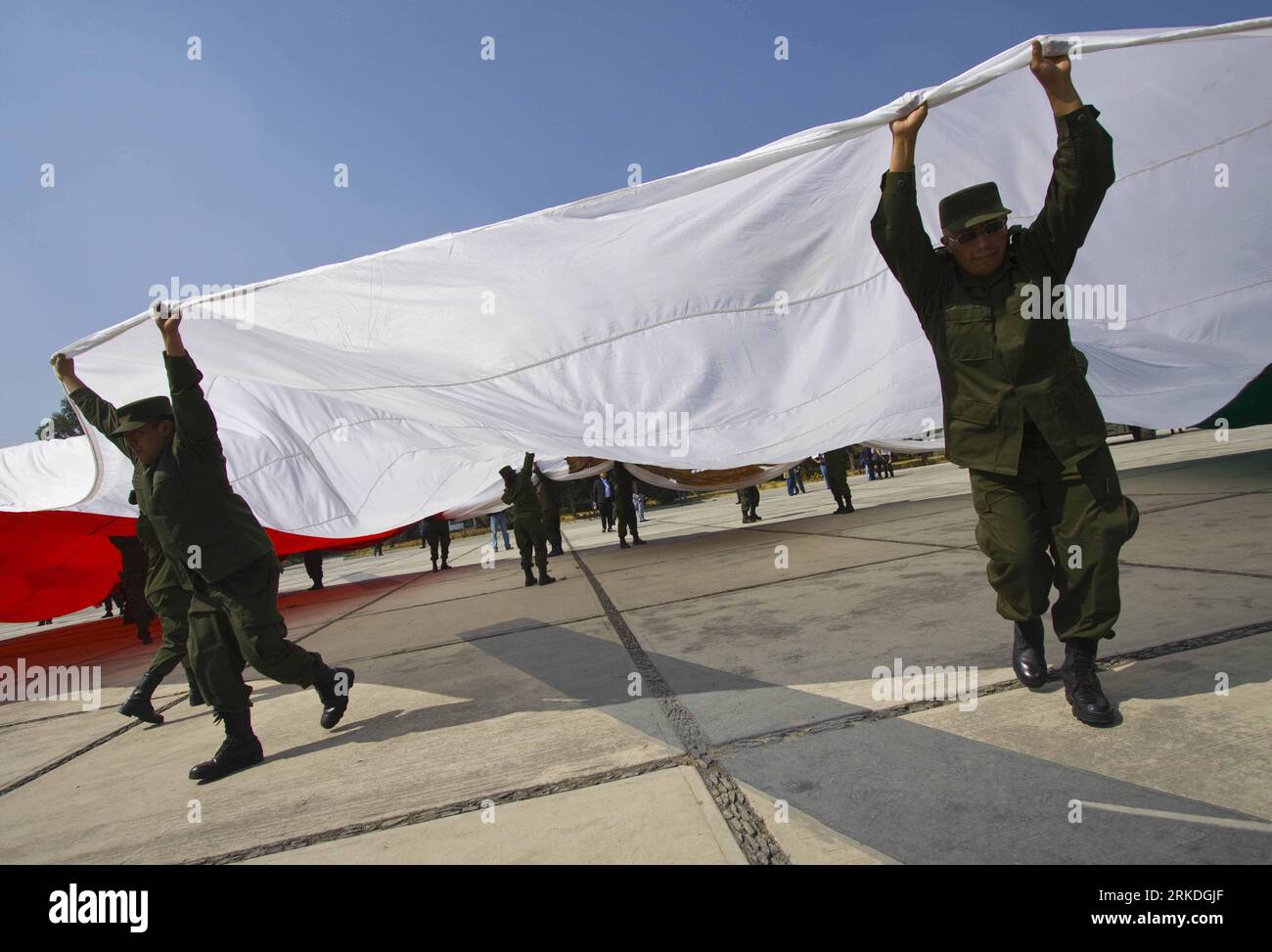 Dia de la bandera de mexico Banque de photographies et d’images à haute ...