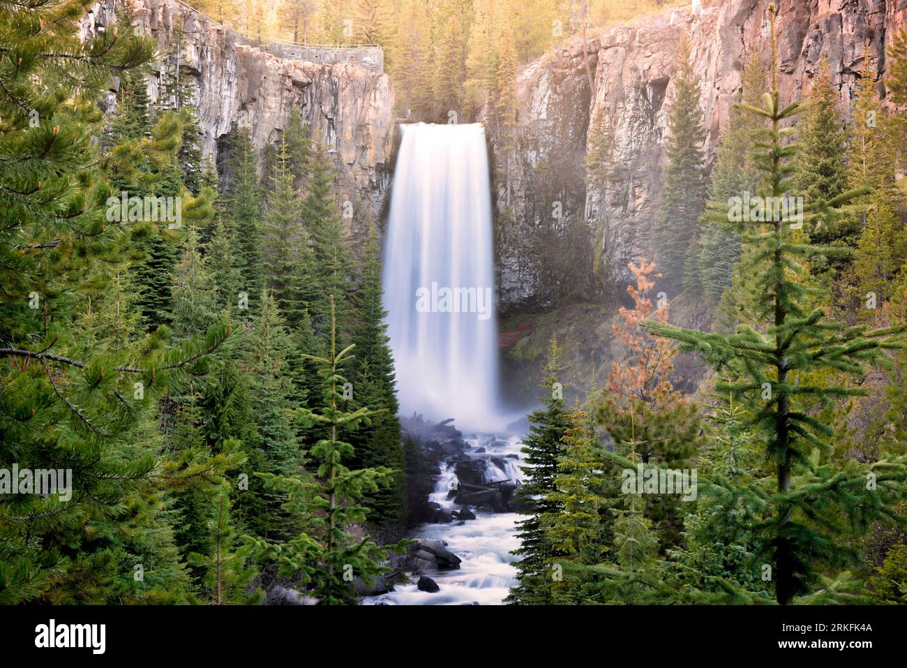 Chutes de Tumalo près de Bend, Oregon Banque D'Images