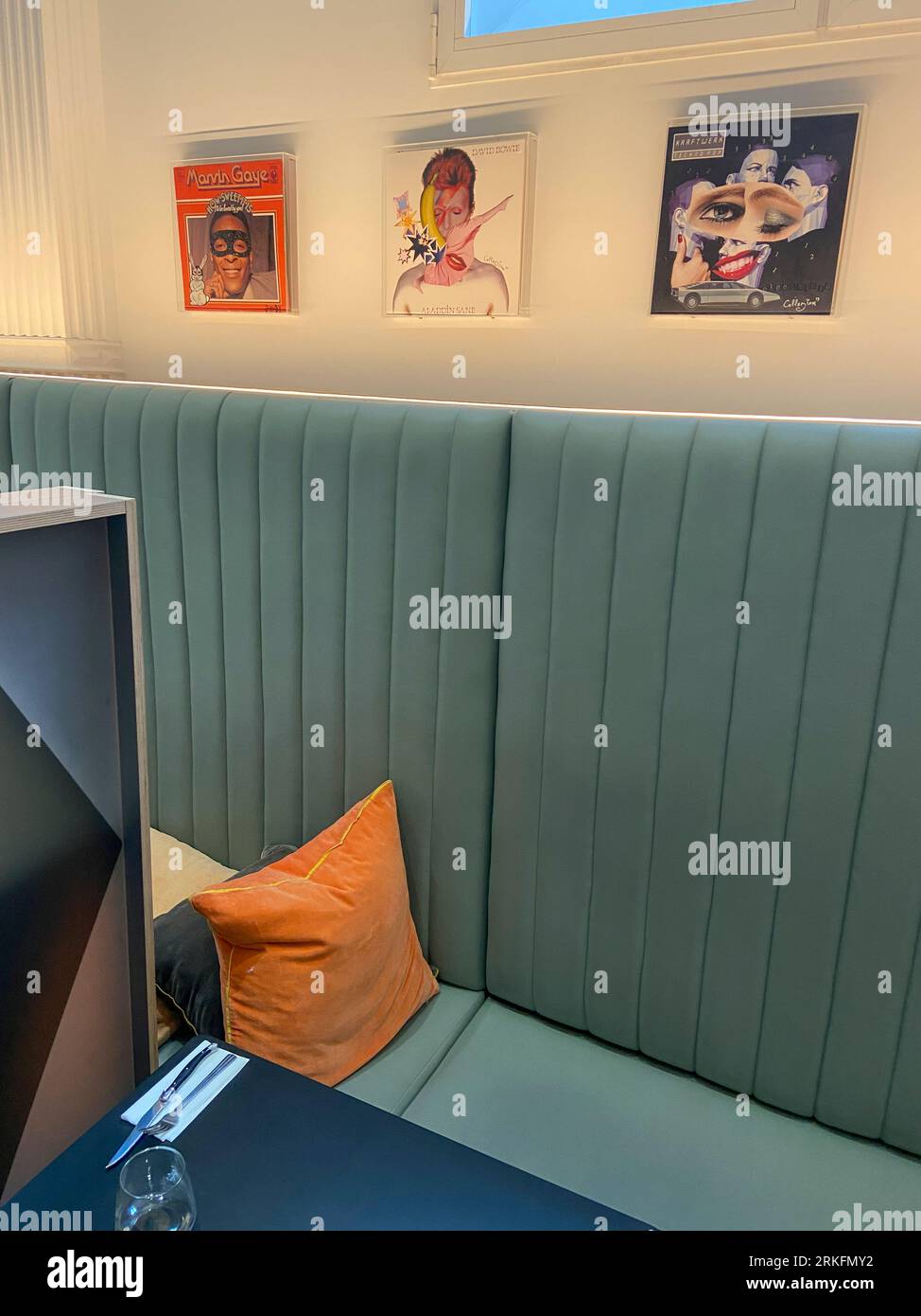 HOMMAGE À DAVID BOWIE AUTOUR DE 23 HEDDON STREET ZIGGY STARDUST SÉANCE PHOTO DE COUVERTURE À LONDRES Banque D'Images