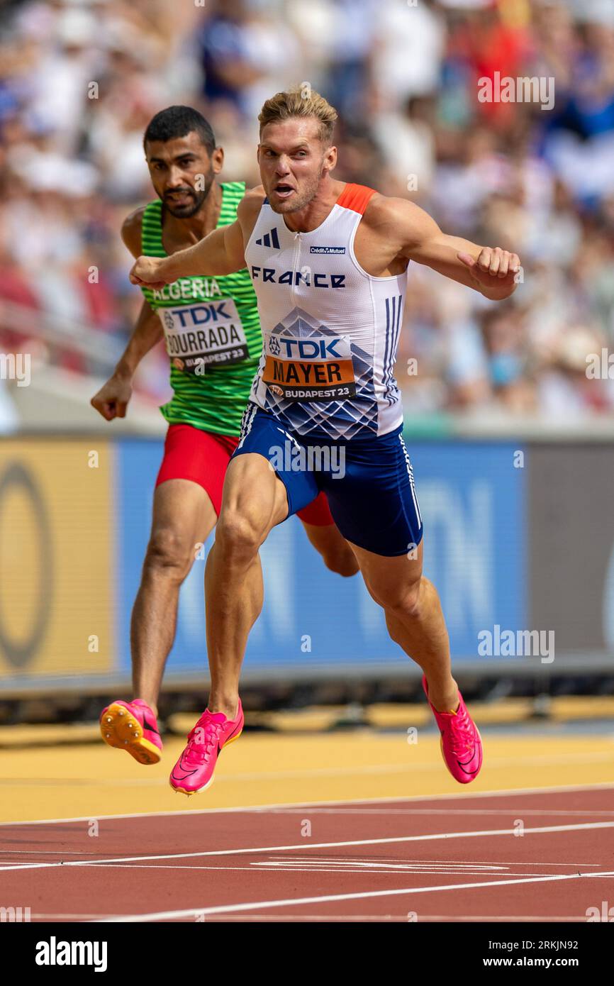 Kevin Mayer (FRA) court le 100 mètres en 10,79 pour débuter le décathlon lors des Championnats du monde d’athlétisme Budapest23 au National Athletics ce Banque D'Images