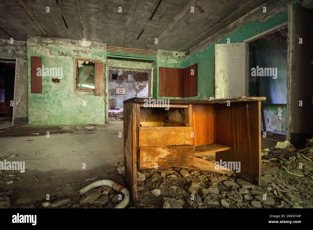 Intérieur abandonné du palais de la culture du village radar de Duga - zone d'exclusion de Tchernobyl, Ukraine Banque D'Images