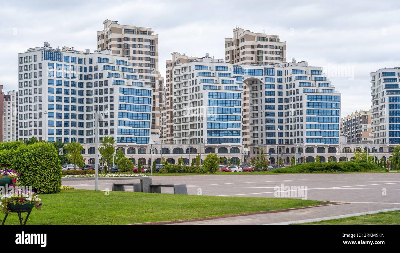 Bâtiments résidentiels modernes - Minsk, Biélorussie Banque D'Images