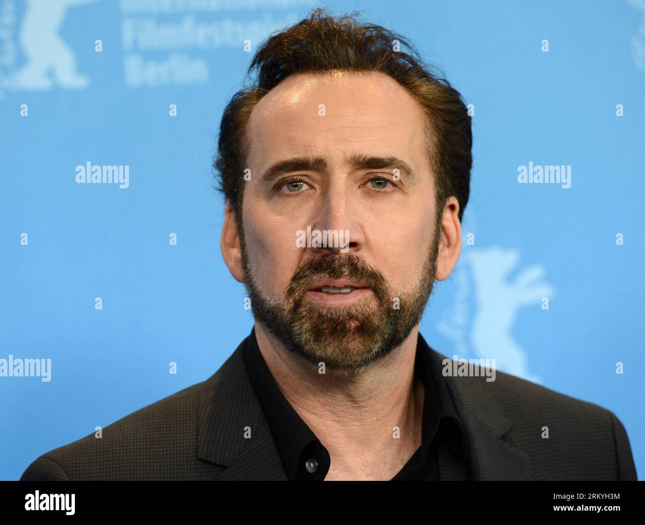 Bildnummer : 59225109 Datum : 15.02.2013 Copyright : imago/Xinhua (130215) -- BERLIN, 15 février 2013 (Xinhua) -- l'acteur Nicolas cage assiste à un photocall pour promouvoir le film The Croods au 63e Festival international du film de la Berlinale à Berlin, Allemagne, le 15 février 2013. (Xinhua/Ma Ning) (lyx) ALLEMAGNE-BERLIN FILM FESTIVAL-THE CROODS PUBLICATIONxNOTxINxCHN People Entertainment film Filmfestival Porträt premiumd x0x xmb 2013 quer 59225109 Date 15 02 2013 Copyright Imago XINHUA Berlin février 15 2013 l'acteur XINHUA Nicolas cage assiste à un appel photo pour promouvoir le film The À la 63e Berlinale in Banque D'Images