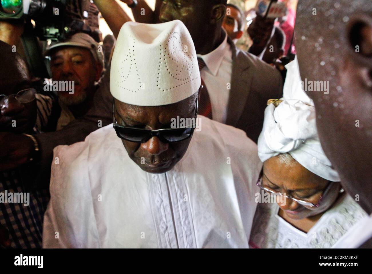 Bildnummer : 60229381 Datum : 28.07.2013 Copyright : imago/Xinhua (130728) -- BAMAKO, 28 juillet 2013 (Xinhua) -- Ibrahim Boubacar Keita (IBK), candidat malien à la présidence du rassemblement pour le Mali (RPM), quitte le pays après avoir voté à Bamako, capitale du Mali, le 28 juillet 2013. Le politicien de 68 ans, connu sous le nom d'IBK, a été Premier ministre du Mali de 1994 à 2000. Keita est considéré comme l'un des principaux candidats à l'élection présidentielle de 2013. (Xinhua/Li Jing)(xzj) MALI-BAMAKO-ÉLECTION PRÉSIDENTIELLE-IBK-VOTE PUBLICATIONxNOTxINxCHN Politik People Wahlen premiumd x0x xmb 2013 quer 60229381 Date 28 Banque D'Images