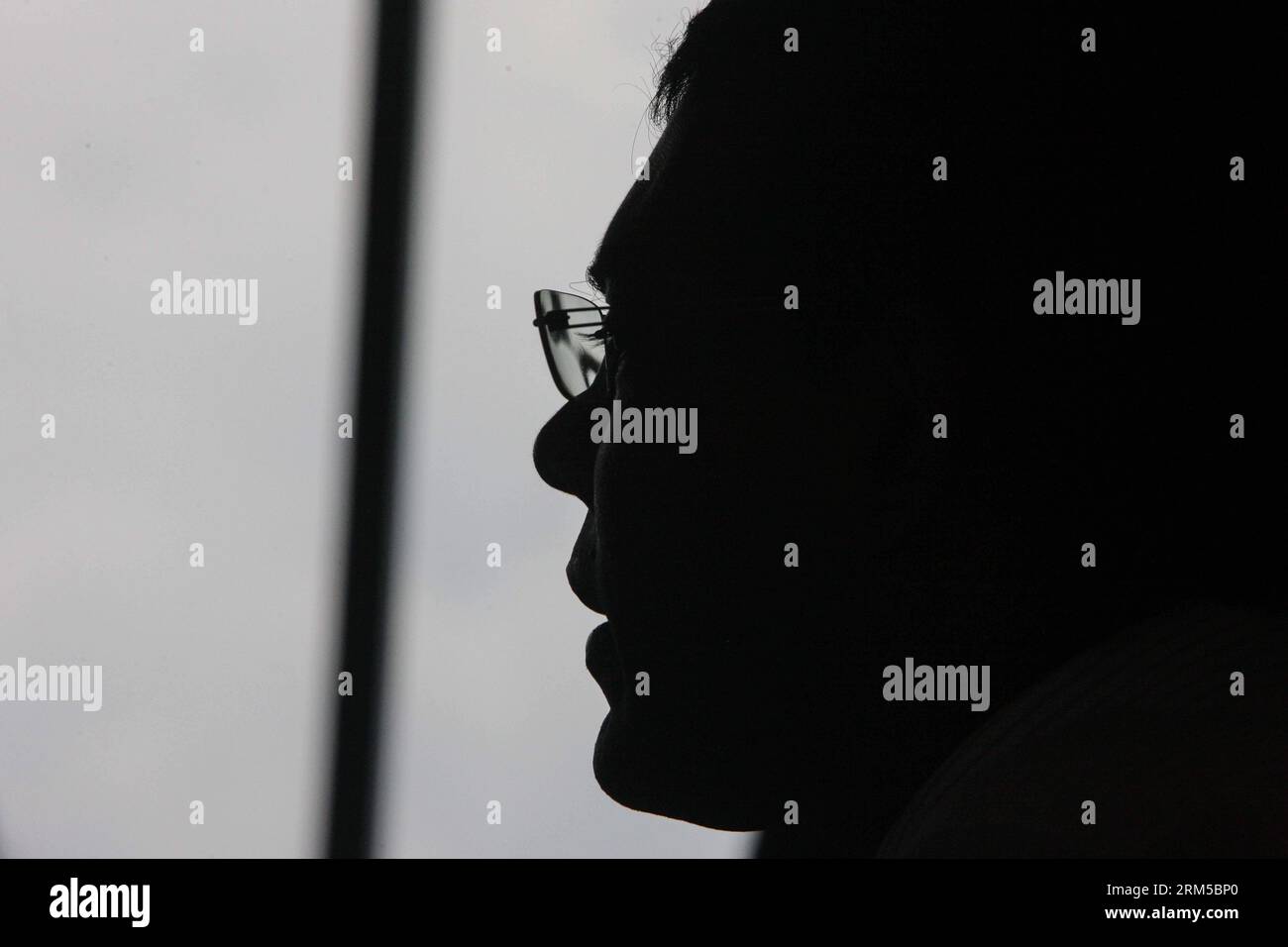 Bildnummer : 60617188 Datum : 20.10.2013 Copyright : imago/Xinhua l'ancien président maldivien et candidat à la présidence Mohamed Nasheed prend la parole lors d'une conférence de presse à Malé, capitale des Maldives, le 20 octobre 2013. Mohamed Nasheed a appelé à la tenue des élections le week-end prochain dans un communiqué publié fin octobre 19, ajoutant qu'il était préoccupé par le retard pris dans la tenue des élections comme prévu. (Xinhua/Zheng Huansong)(zhf) MALDIVES-MALE-ELECTION PUBLICATIONxNOTxINxCHN People Politik premiumd x0x xds 2013 quer 60617188 Date 20 10 2013 Copyright Imago XINHUA ancien Président et Presi maldivien Banque D'Images