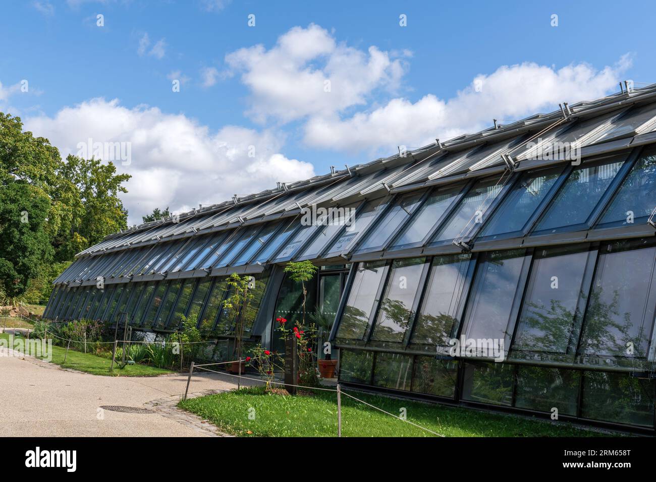 Serre moderne au jardin des Serres d'Auteuil - Paris, France Banque D'Images