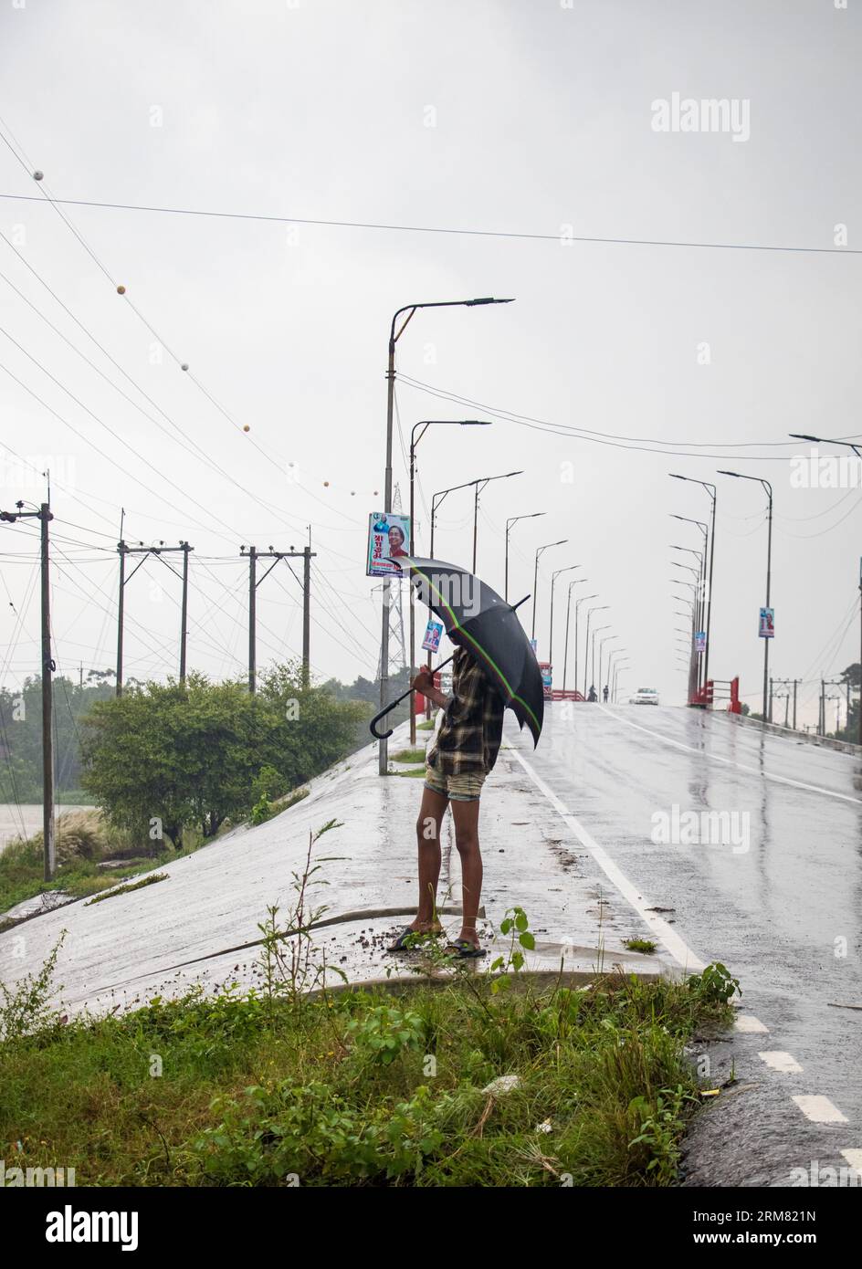 Photographie de rue le jour de pluie, image capturée le 14 septembre 2022, de Ruhitpur, Bangladesh Banque D'Images