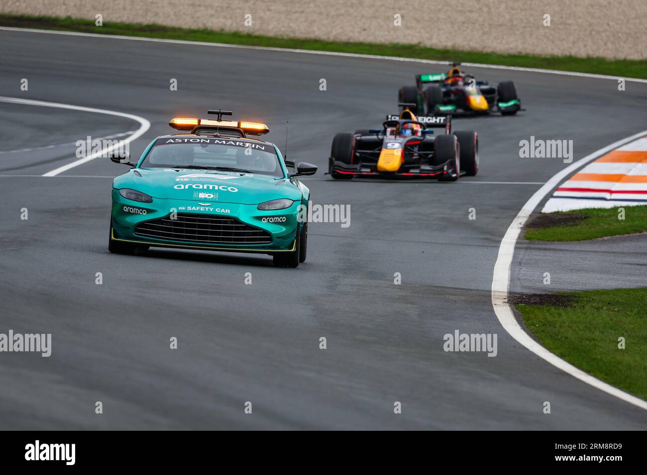 FIA Aston Martin Safety car en action lors de la 11e manche du Championnat FIA de Formule 2 2023 du 25 au 28 août 2023 sur le circuit de Zandvoort, à Zandvoort, aux pays-Bas Banque D'Images