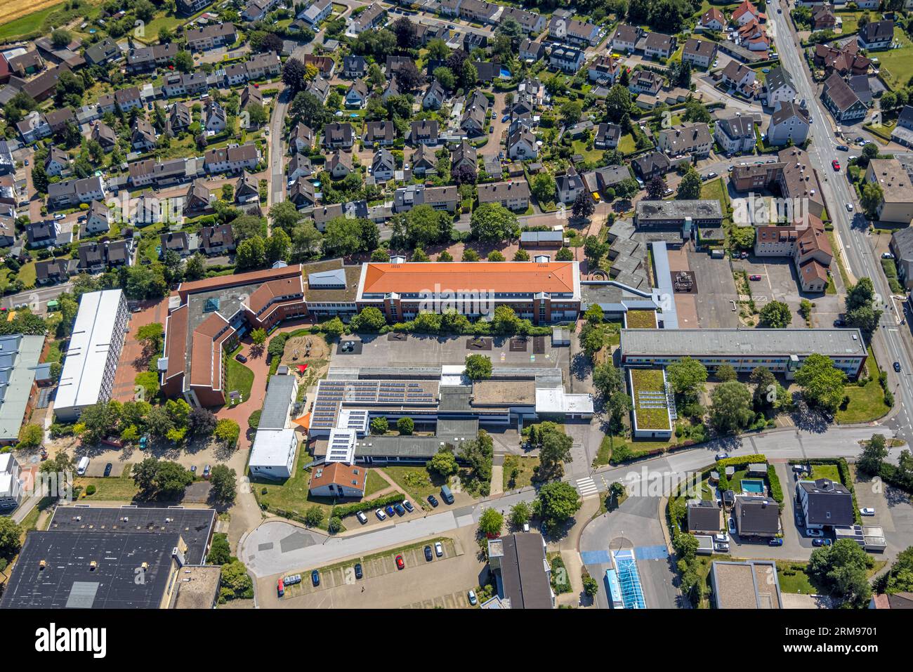 Luftbild, Gemeinschaftsgrundschule und Wilhelm-Kraft-Gesamtschule, Haßlinghausen, Sprockhövel, Ruhrgebiet, Nordrhein-Westfalen, Deutschland, Bildung, Banque D'Images