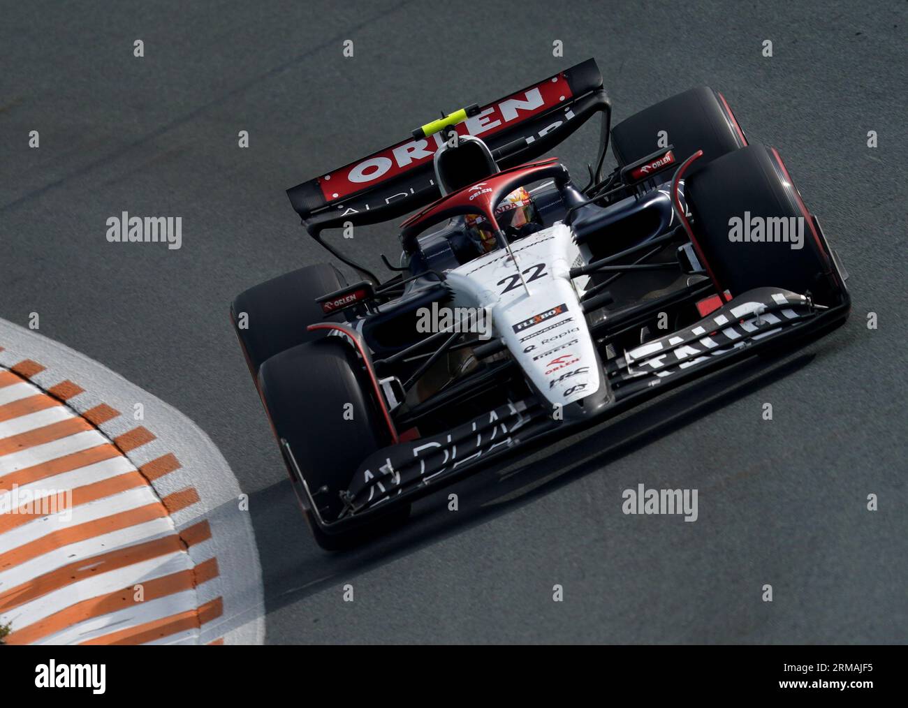 Yuki Tsunoda d'AlphaTauri lors du Grand Prix des pays-Bas 2023 au circuit Zandvoort CM.com à Zandvoort, pays-Bas. Date de la photo : dimanche 27 août 2023. Banque D'Images