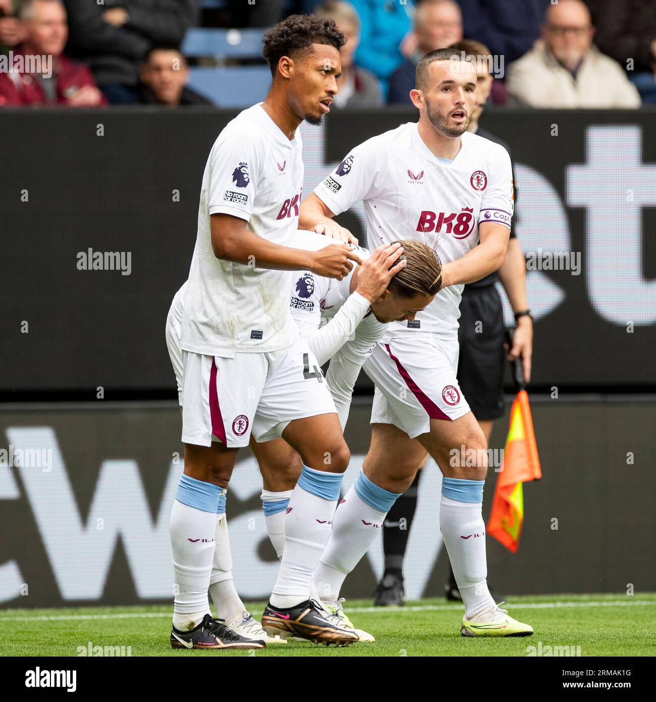 Moussa Diaby #19 d'Aston Villa célèbre son but lors du match de Premier League entre Burnley et Aston Villa à Turf Moor, Burnley le dimanche 27 août 2023. (Photo : Mike Morese | MI News) crédit : MI News & Sport / Alamy Live News Banque D'Images