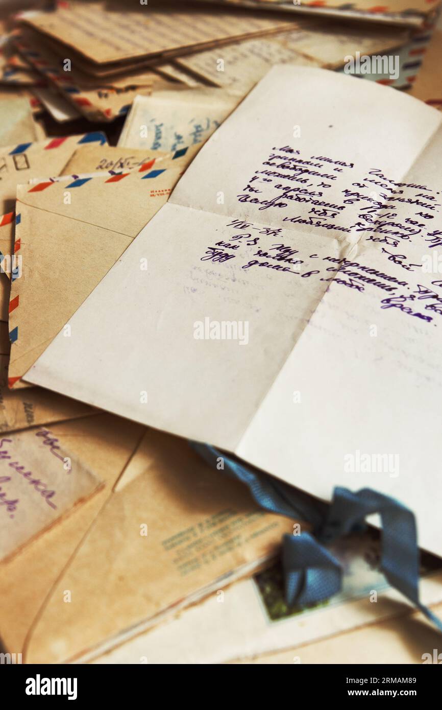 Lettre d'amour de 1937 ans sur fond de vieilles lettres postales Banque D'Images