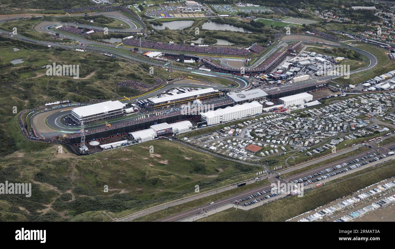 Zandvoort, pays-Bas, 27/08/2023, ZANDVOORT - vue aérienne lors du Grand Prix F1 des pays-Bas au circuit Zandvoort le 27 août 2023 à Zandvoort, pays-Bas. ANP PETER BAKKER netherlands Out - belgique Out Banque D'Images
