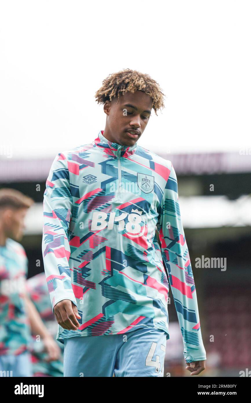 Burnley, Angleterre, 27/08/2023, les joueurs de Burnley FC se réchauffent pour le match Burnley FC contre Aston Villa au Turf Moor Stadium le 27 août 2023 Banque D'Images