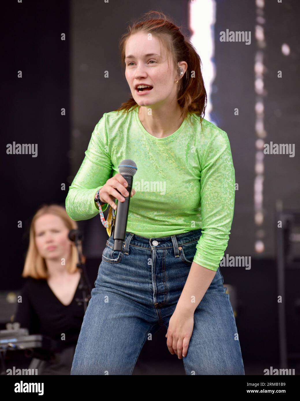 Victorious Festival, Portsmouth/Southsea, 27 août 2023, la chanteuse norvégienne Sigrid sur la scène principale du Victorious Festival à Southsea - dernière date de sa tournée mondiale avant son retour chez elle. Crédit : Graham Tarrant/Alamy Live News Banque D'Images