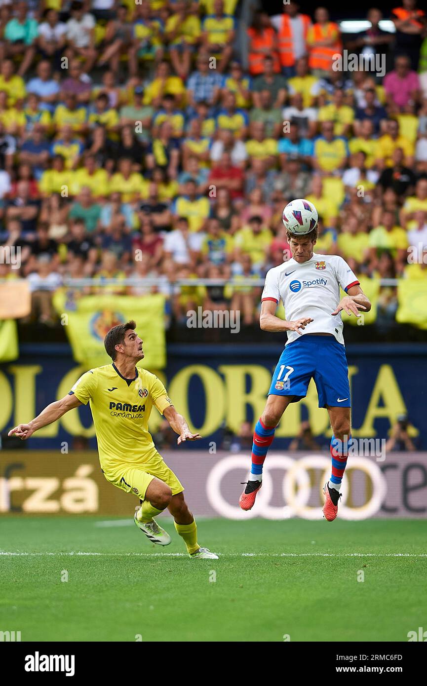Gerard Moreno de Villarreal CF, Marcos Alonso de Barcelona CF en action lors de la Liga EA Sport Regular Season Round 3 le 27 août 2023 à Ceram Banque D'Images