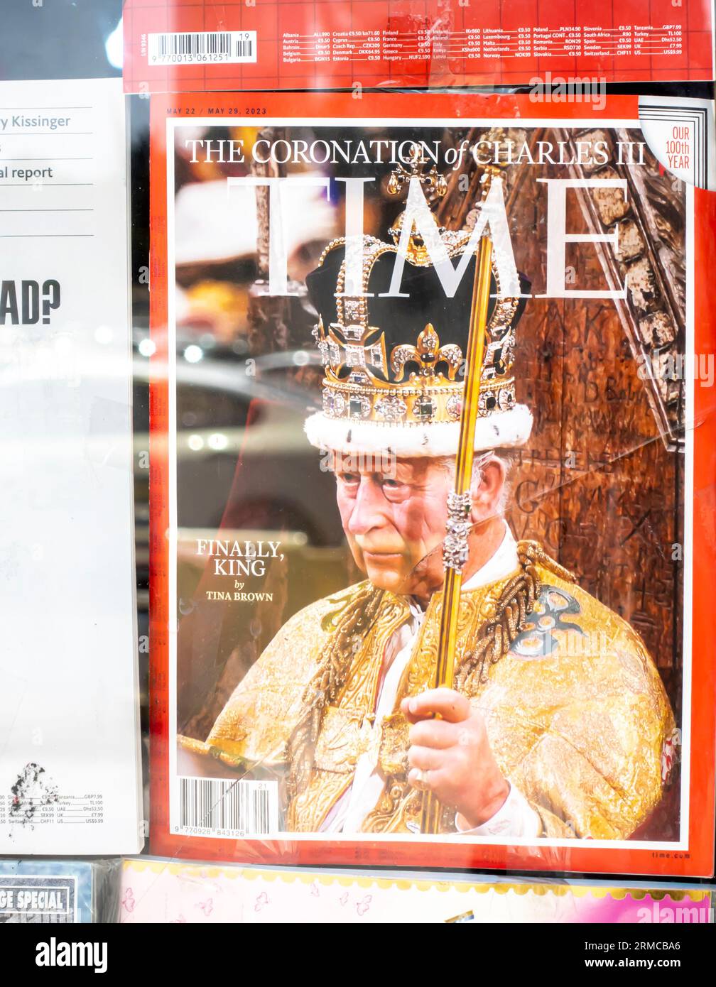 Couverture du magazine Time 22 mai / 29 mai 2023 le couronnement du roi Charles III [Time King Charles] vendu dans le kiosque du magazine de rue Banque D'Images