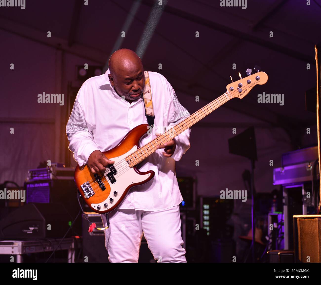 26 août 2023, Virginia Beach, Virginie, États-Unis : le membre de BAR-KAYS JAMES ALEXANDER apporte le funk à la Funk Fest Beach Party qui s'est tenue sur la plage de Virginia Beach, Virginie le 26 août 2023. .. Photo Â© Jeff Moore (image de crédit : © Jeff Moore/ZUMA Press Wire) USAGE ÉDITORIAL SEULEMENT! Non destiné à UN USAGE commercial ! Banque D'Images