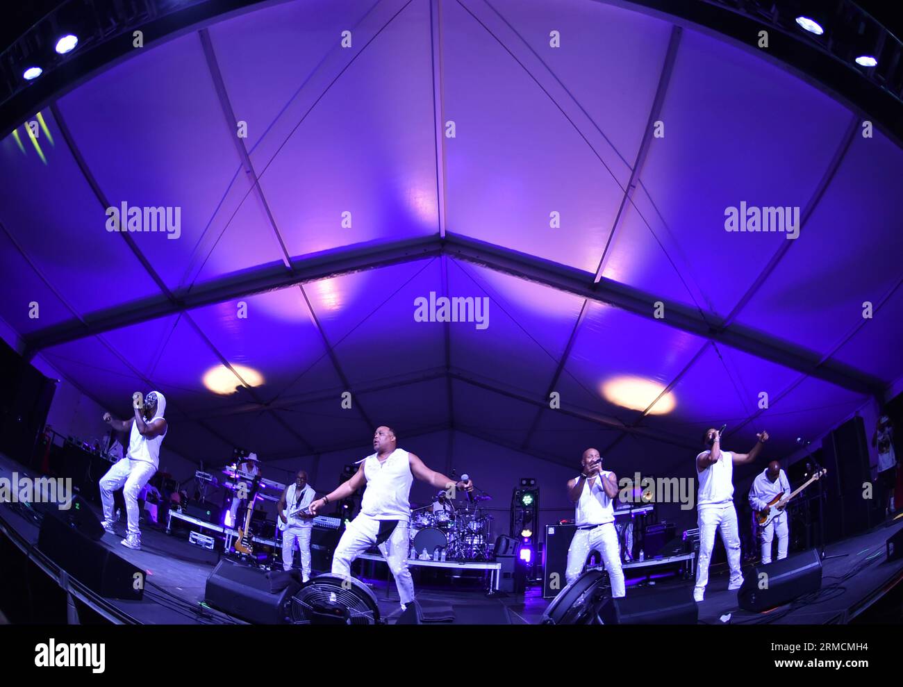 26 août 2023, Virginia Beach, Virginie, États-Unis : les BAR-KAYS apportent le funk à la Funk Fest Beach Party tenue sur la plage de Virginia Beach, Virginie le 26 août 2023. .. Photo Â© Jeff Moore (image de crédit : © Jeff Moore/ZUMA Press Wire) USAGE ÉDITORIAL SEULEMENT! Non destiné à UN USAGE commercial ! Banque D'Images