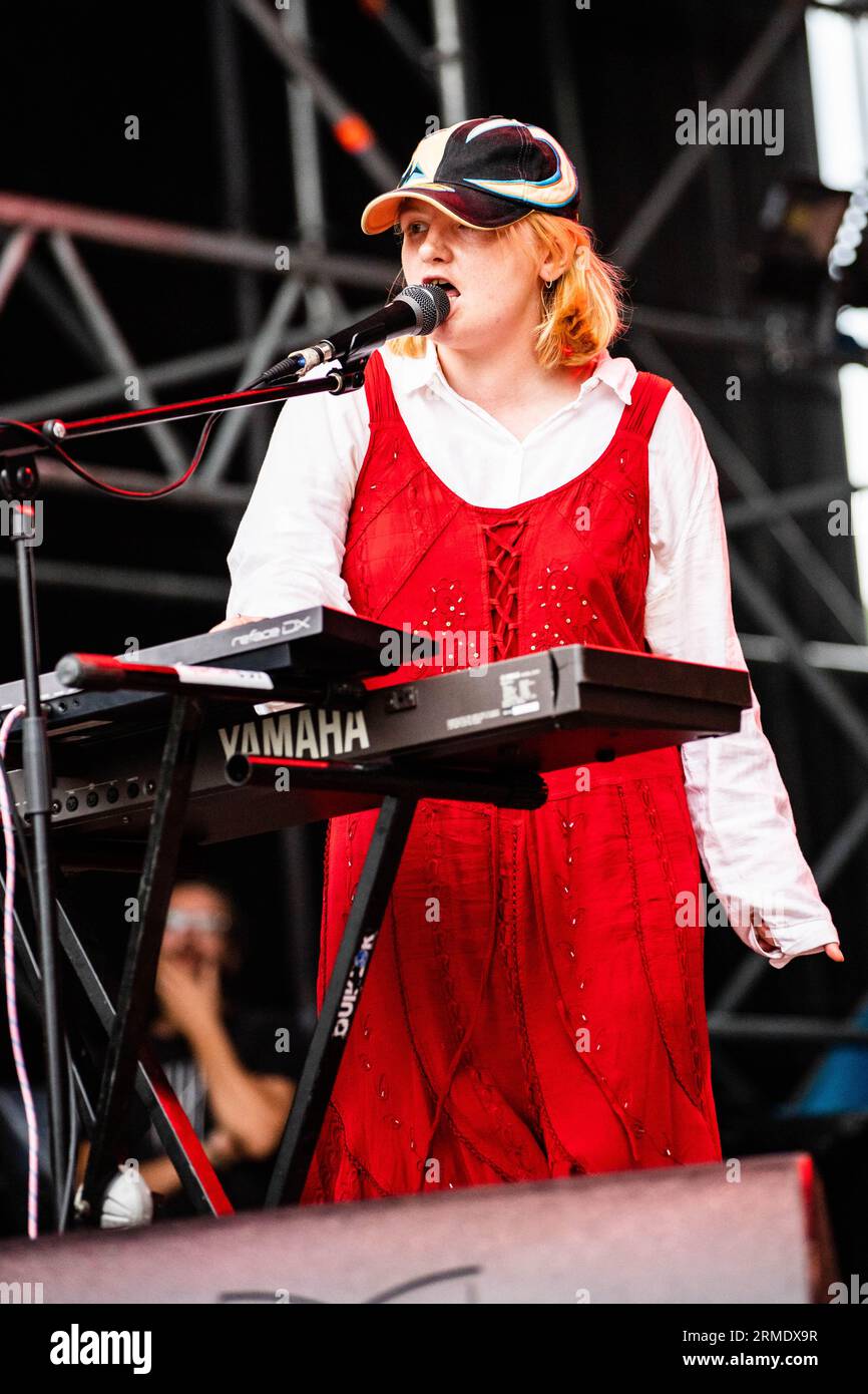 Turin, Italie. 27 août 2023. Le groupe britannique PORRIDGE RADIO se produit en direct sur scène à Spazio 211 pendant le 'Todays Festival 2023'. Crédit : Rodolfo Sassano/Alamy Live News Banque D'Images