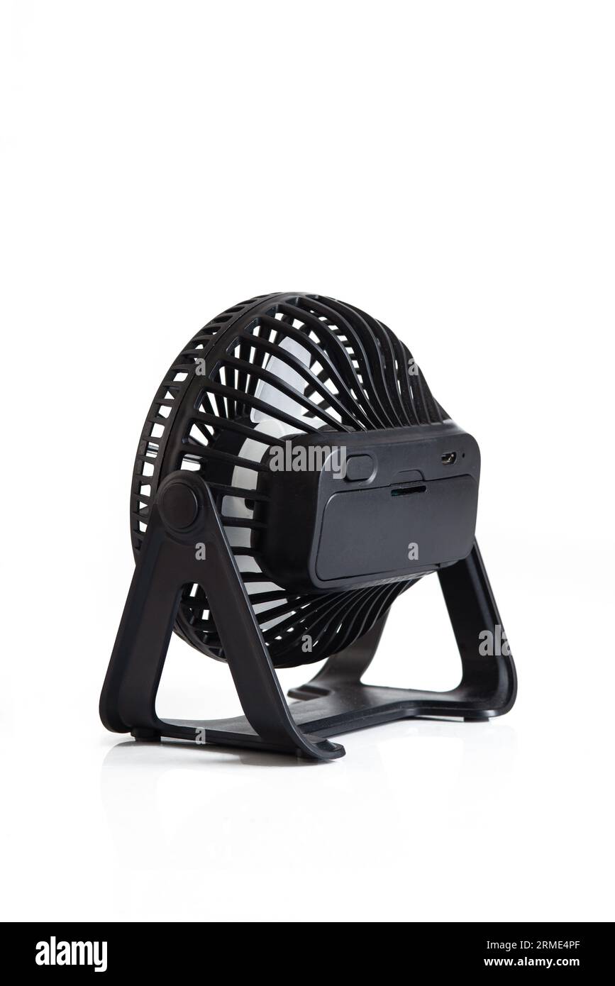 Mini ventilateur portable électrique refroidisseur isolé sur fond blanc. Banque D'Images