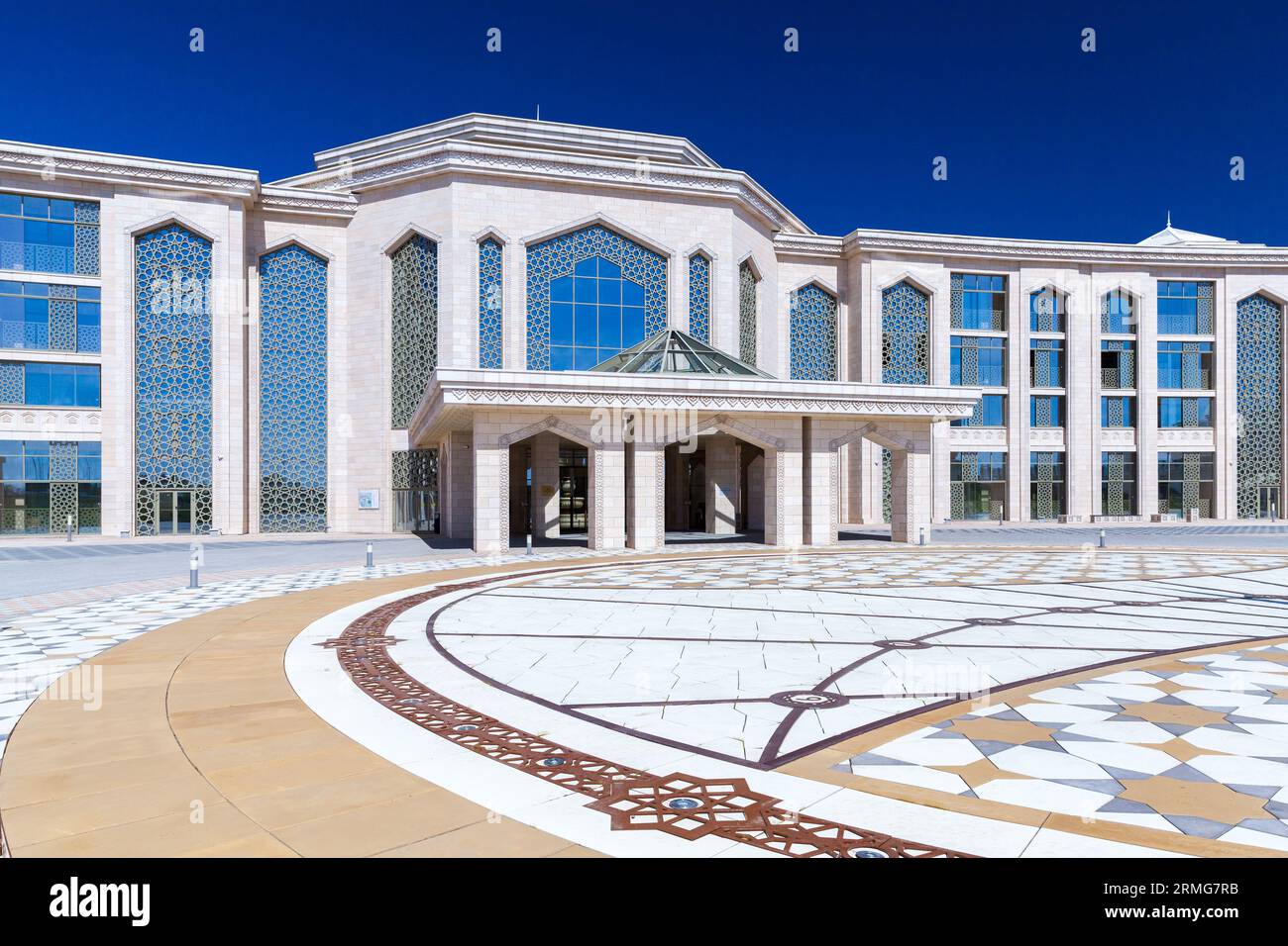 Bolgar, Russie - 9 mai 2022 : cinq étoiles Resort SPA-hôtel Kol Gali Resort and Spa Facade. Il a été ouvert en 2018. L'hôtel est situé sur le pittoresque Banque D'Images