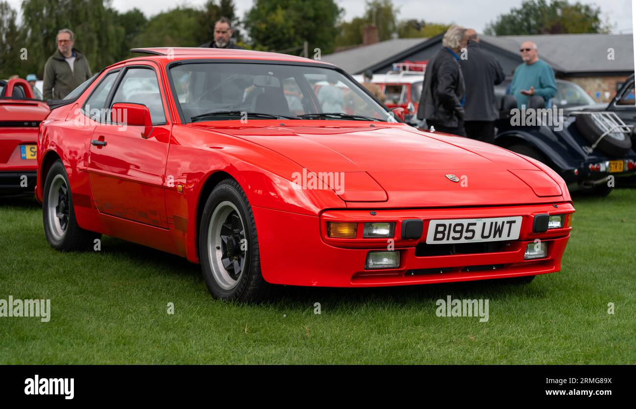 Porsche 944 en rouge Banque D'Images