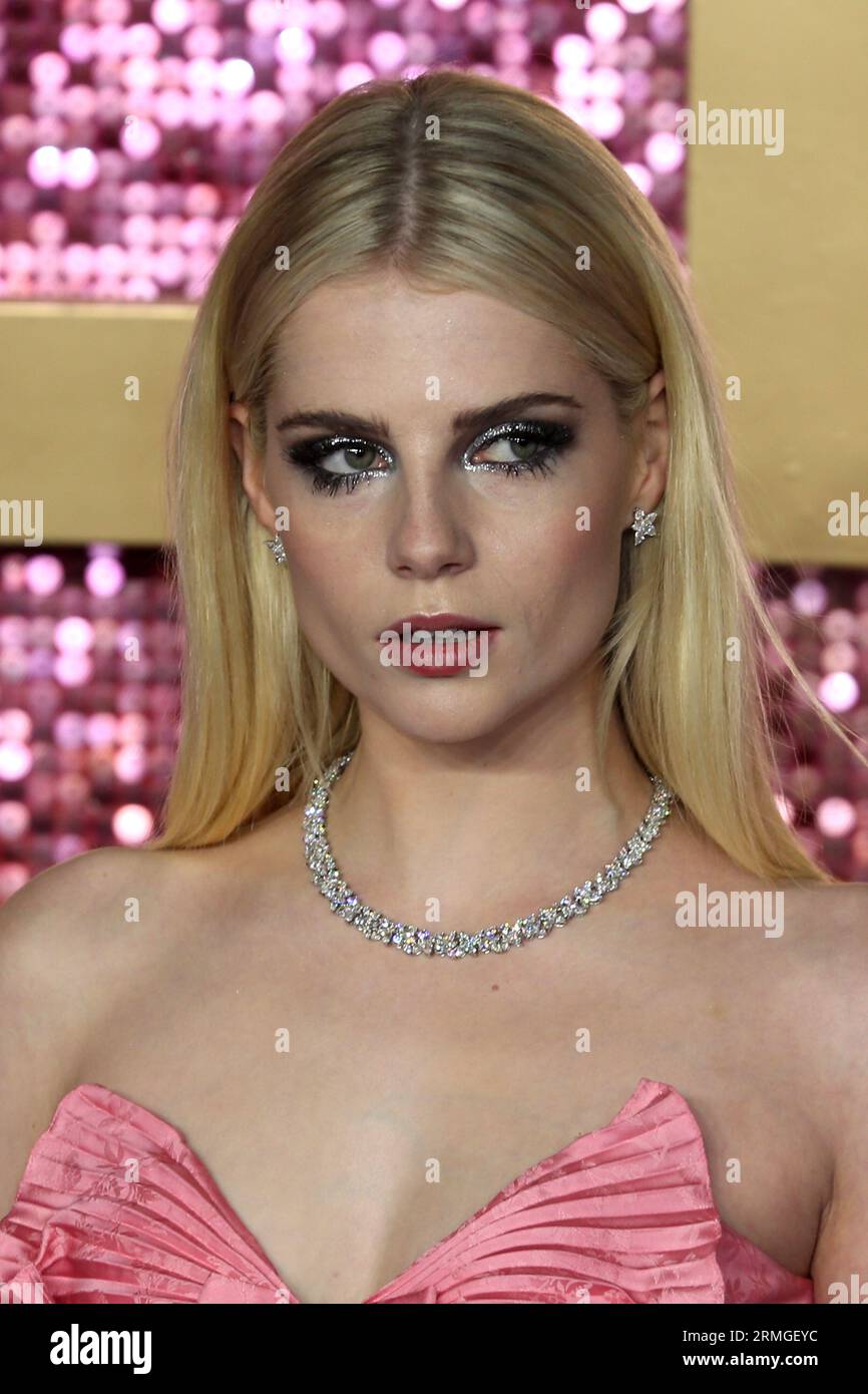 Londres, Royaume-Uni. 23 octobre 2018. Lucy Boynton assiste à la première mondiale de Bohemian Rhapsody au SSE Arena Wembley à Londres. (Photo Fred Duval/SOPA Images/Sipa USA) crédit : SIPA USA/Alamy Live News Banque D'Images