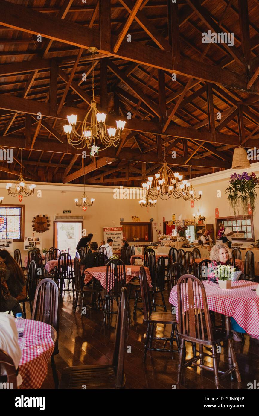 design intérieur de restaurant rustique Banque D'Images