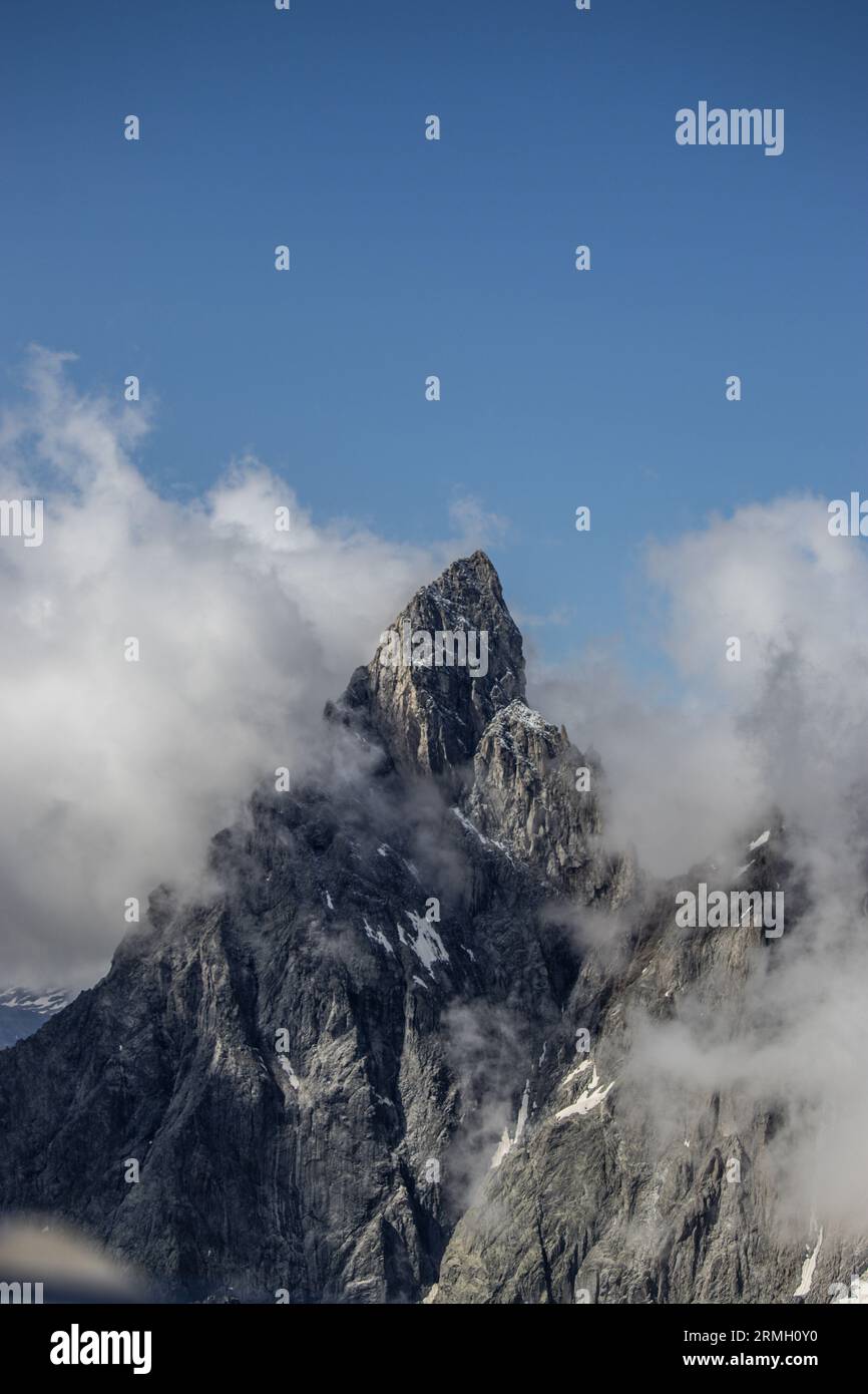 Vue de crête sur Skyway Monte Bianco, papier peint Banque D'Images