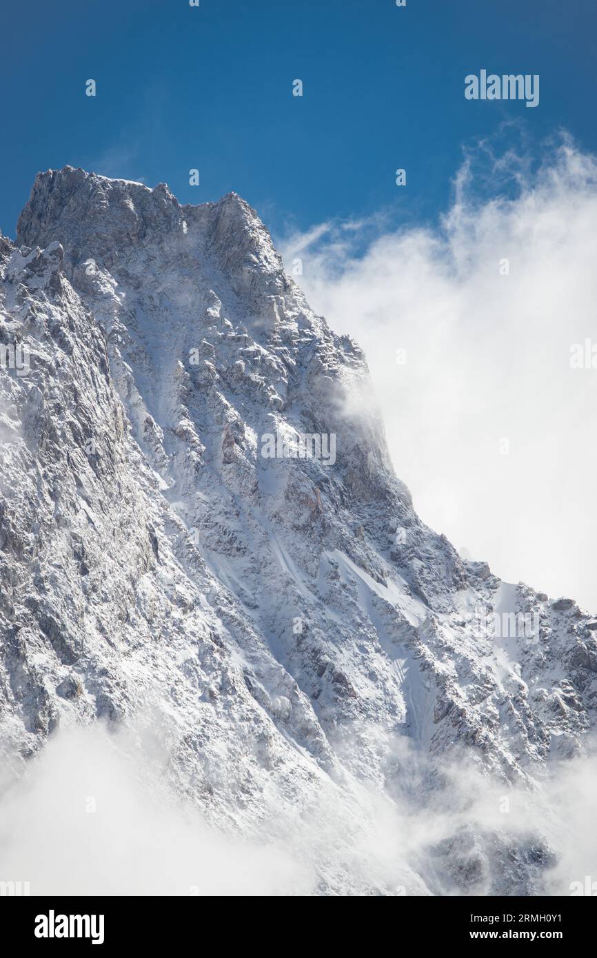Vue sur les sommets sur Skyway Monte Bianco, Vallée d'Aoste, Italie Banque D'Images
