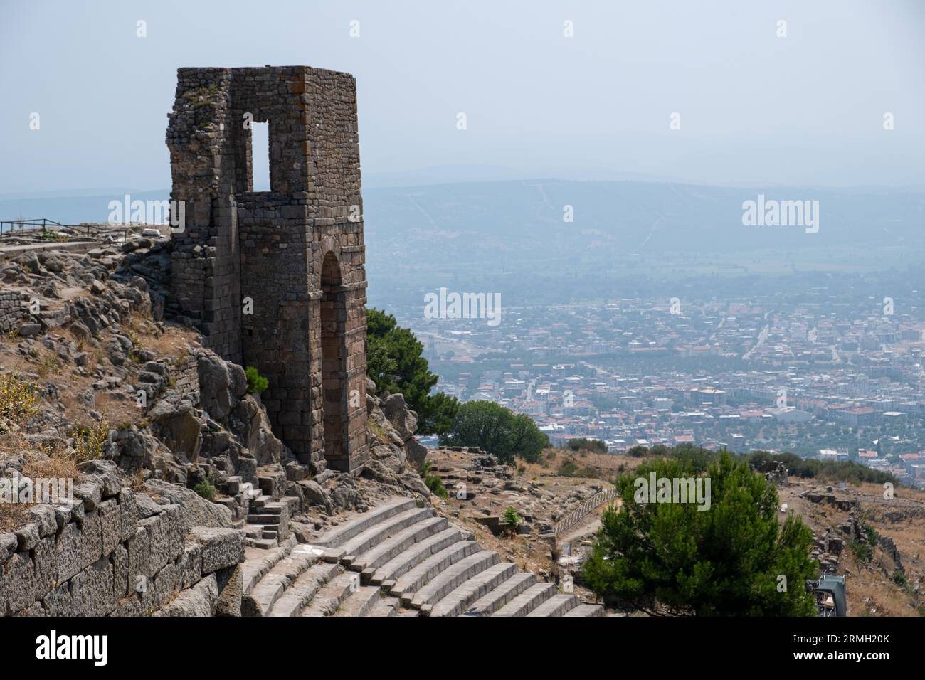 Le temple de Trajan dans la ville antique de Pergame. Asclepeion ancienne ville à Pergame, Turquie. Banque D'Images