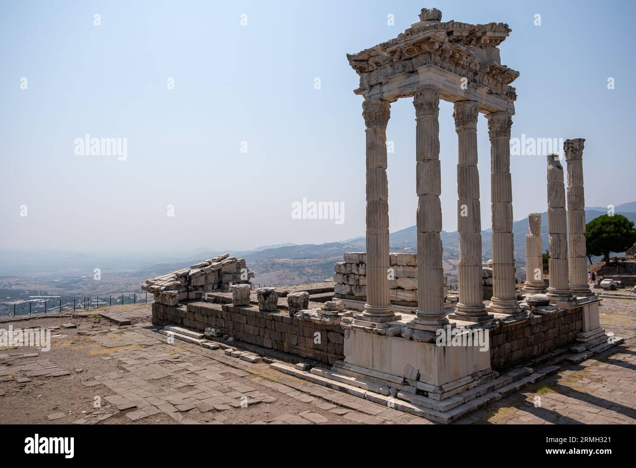 Le temple de Trajan dans la ville antique de Pergame. Asclepeion ancienne ville à Pergame, Turquie. Banque D'Images