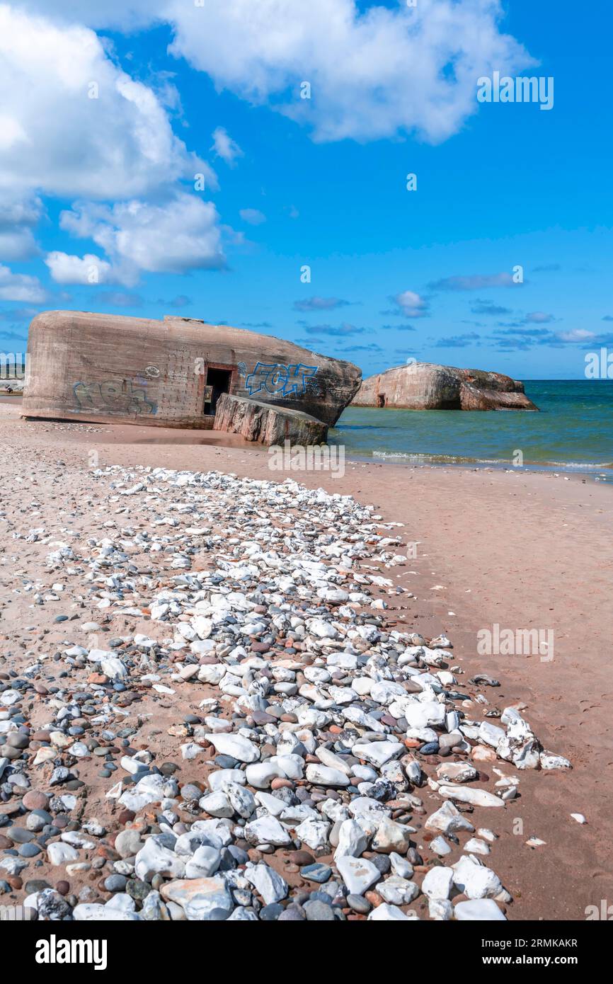 Bunkers sur la plage, reliques du mur de l'Atlantique de la guerre mondiale 2, Danemark Banque D'Images