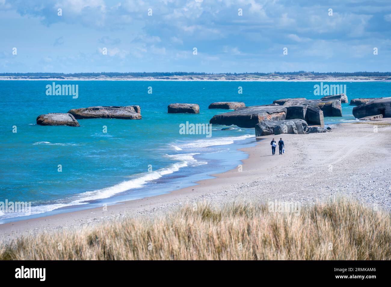 Bunkers sur la plage, reliques du mur de l'Atlantique de la guerre mondiale 2, Danemark Banque D'Images