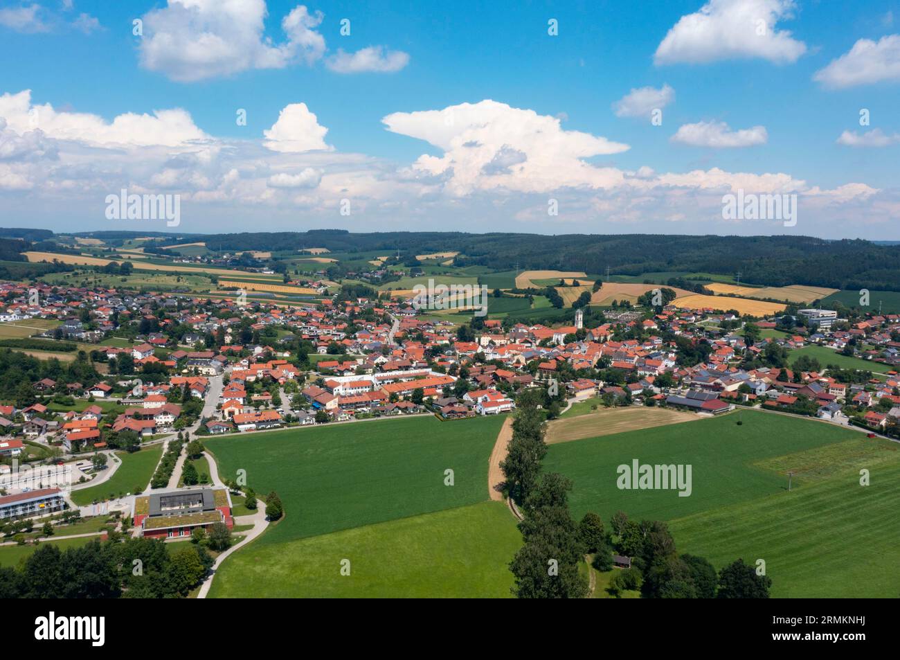 Drone shot, Bad Birnbach, triangle thermal de Basse-Bavière, quartier Rottal Inn, Basse-Bavière, Allemagne Banque D'Images